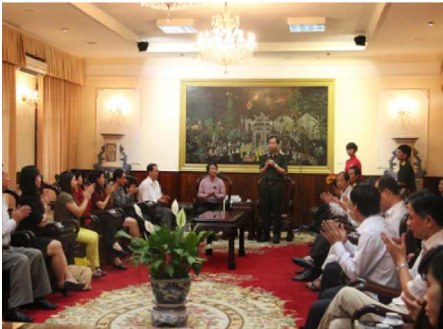 Tổng công ty Thương mại Hà Nội tổ chức lễ báo công dâng Bác