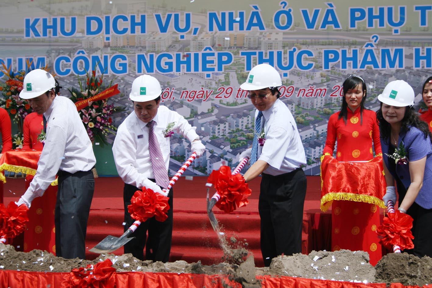 Lễ Khởi Công Khu Dịch Vụ, Nhà ở Và Phụ Trợ Cụm CNTP Hapro