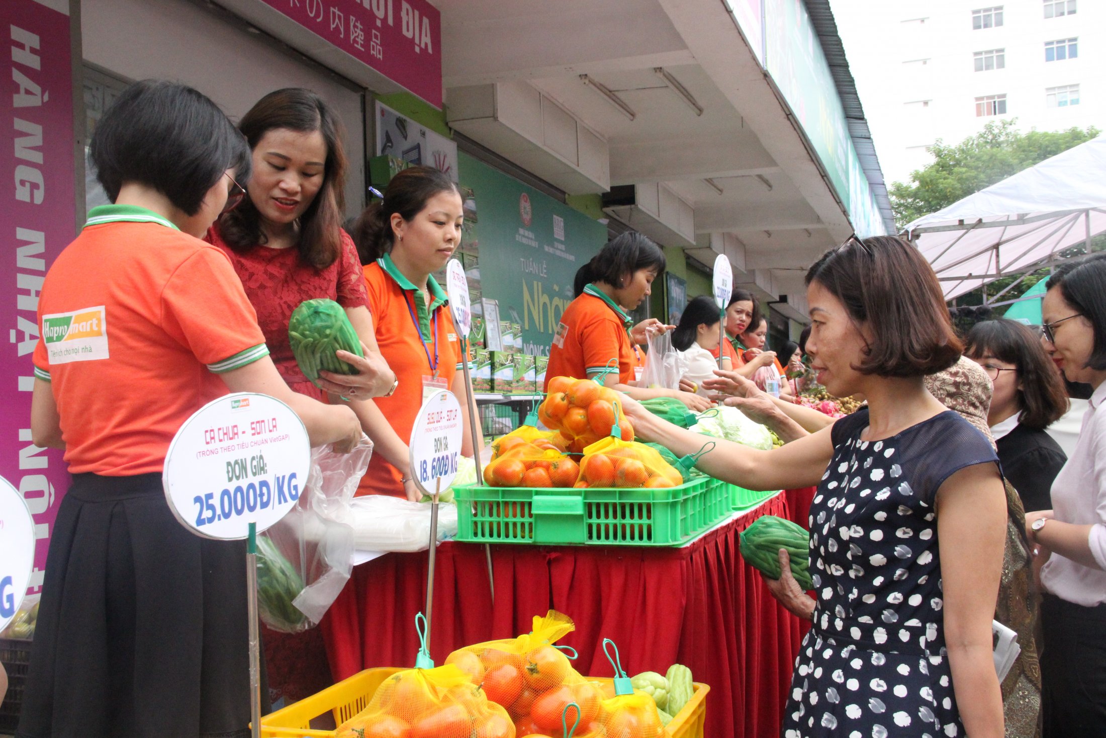 Người Tiêu Dùng Mua Các Sản Phẩm Nông Sản Sơn La Khác